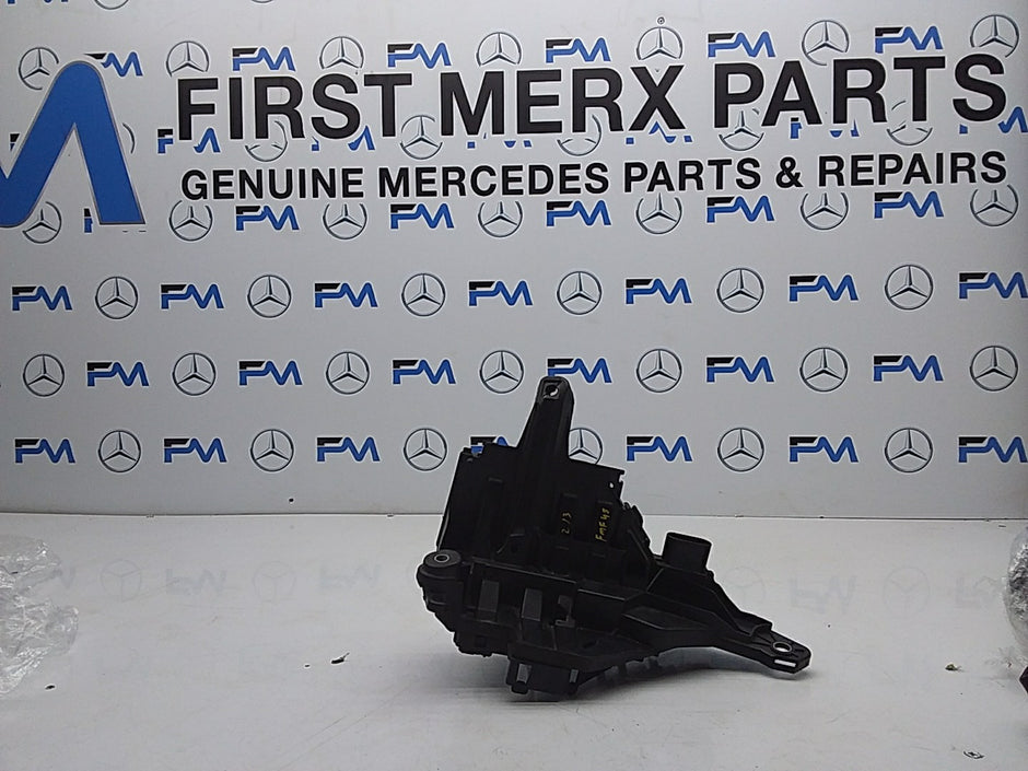 MERCEDES BENZ E-CLASS W213 FUSE BOX RELAY DISTRIBUTION BOX A2135403939 FMF45
