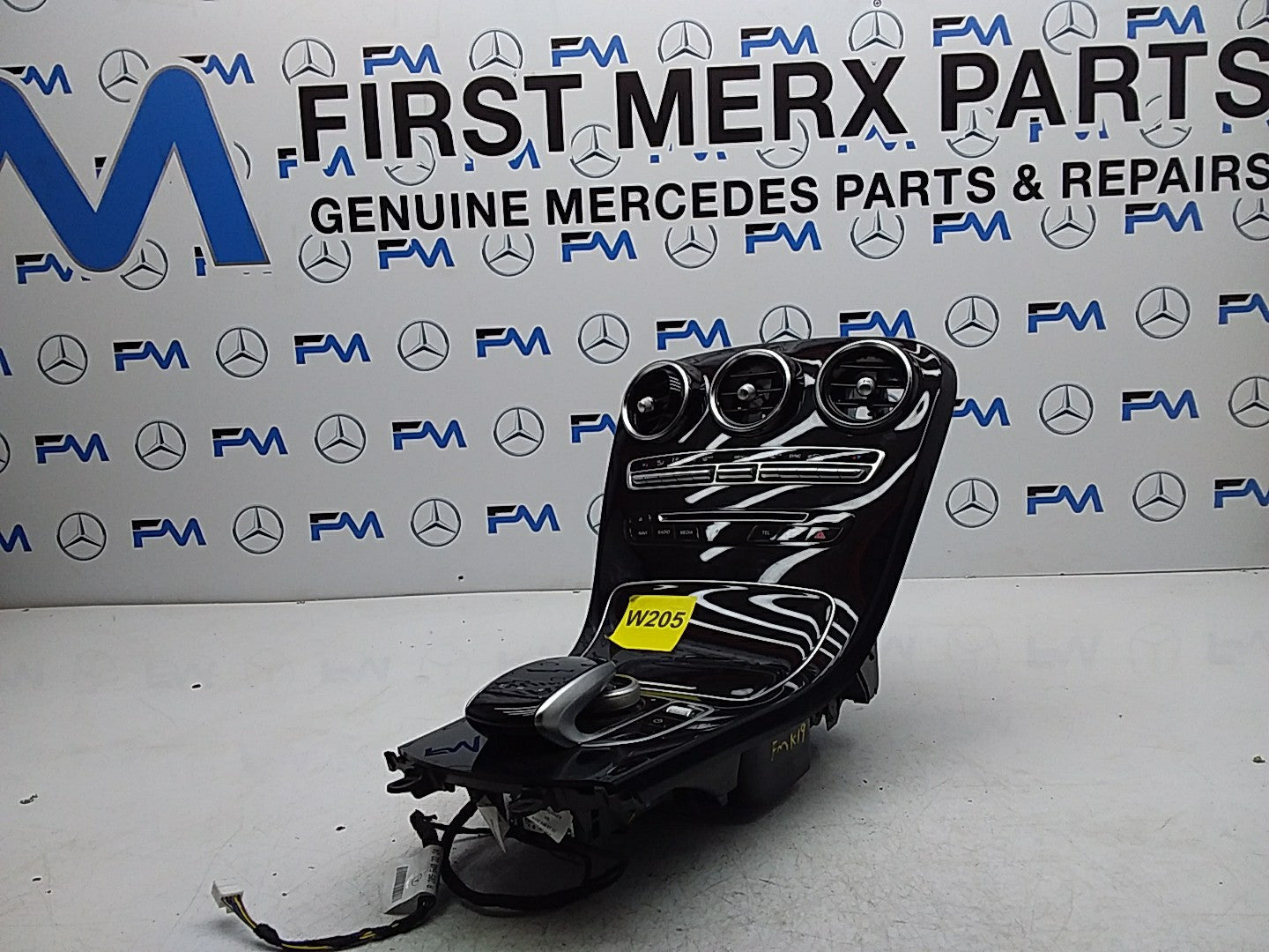2014 ONWARDS MERCEDES C-CLASS W205 CENTRE  CONSOLE  A2055402324 FMK19