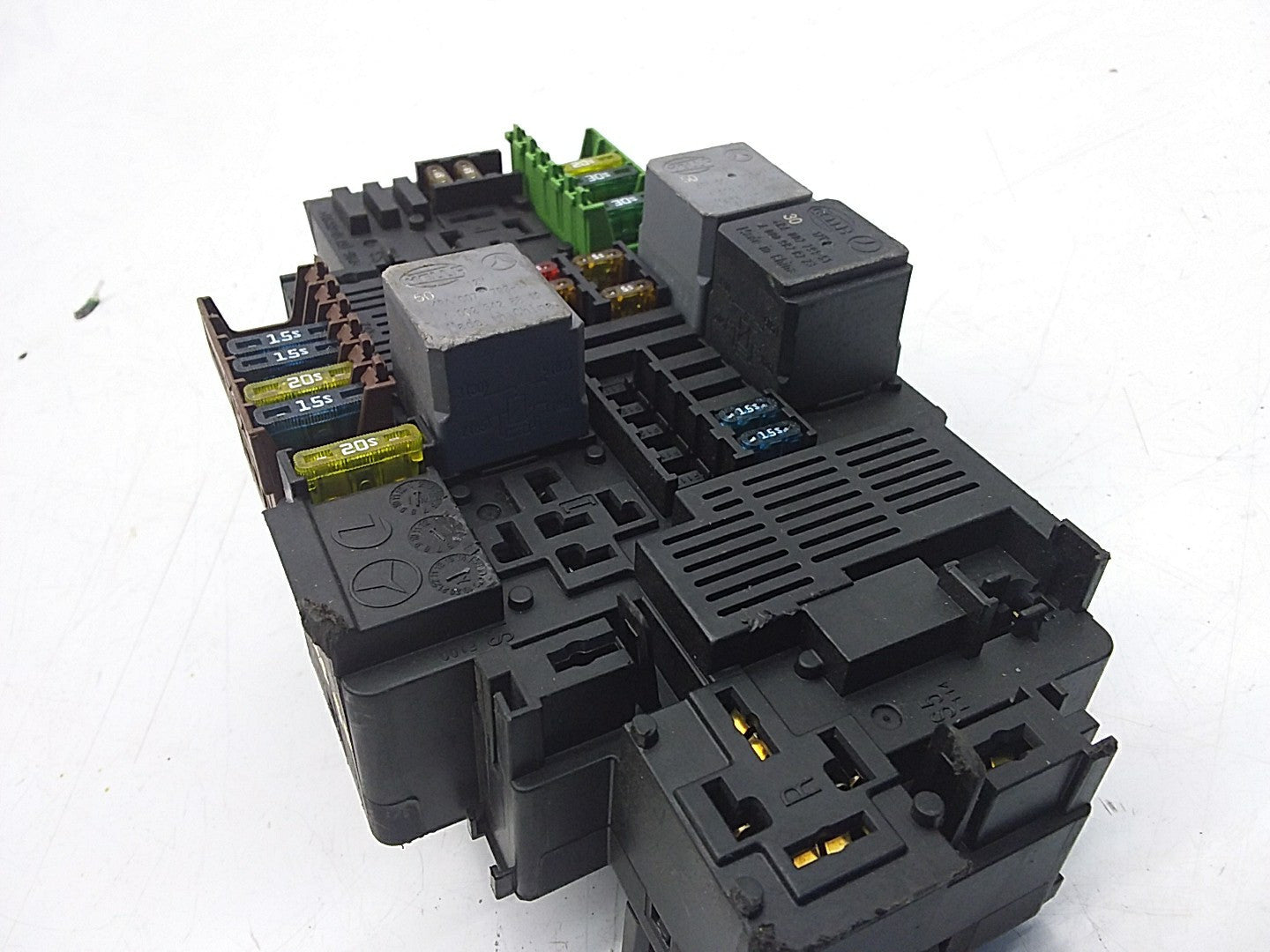 MERCEDES E CLASS FUSE RELAY BOX A2139062202 W213 2016 ONWARDS FMF50
