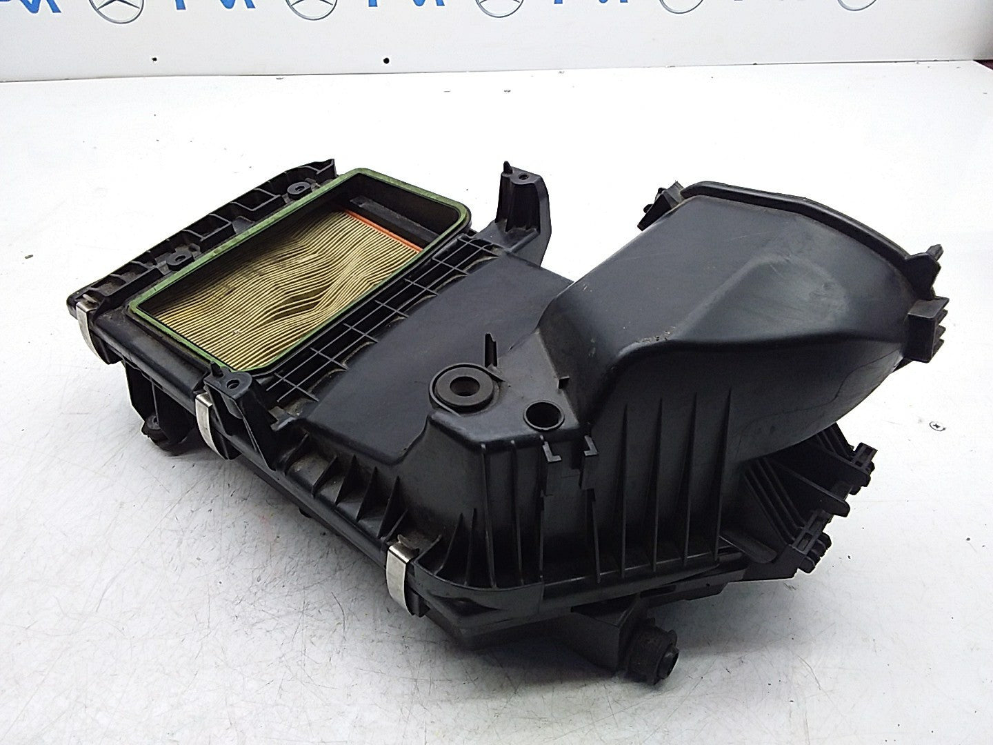 MERCEDES BENZ E-CLASS W213 AIR FILTER CLEANER BOX 2.0 P A6540900001 FMA47