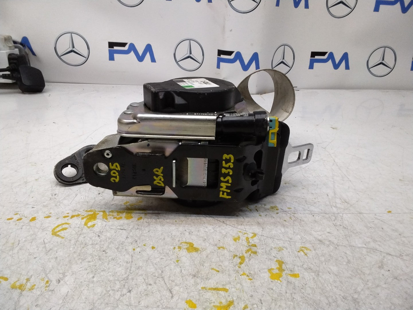 MERCEDES C-CLASS W205 SEAT BELT REAR RIGHT DRIVER SIDE A2058601601 FMS353 OSR