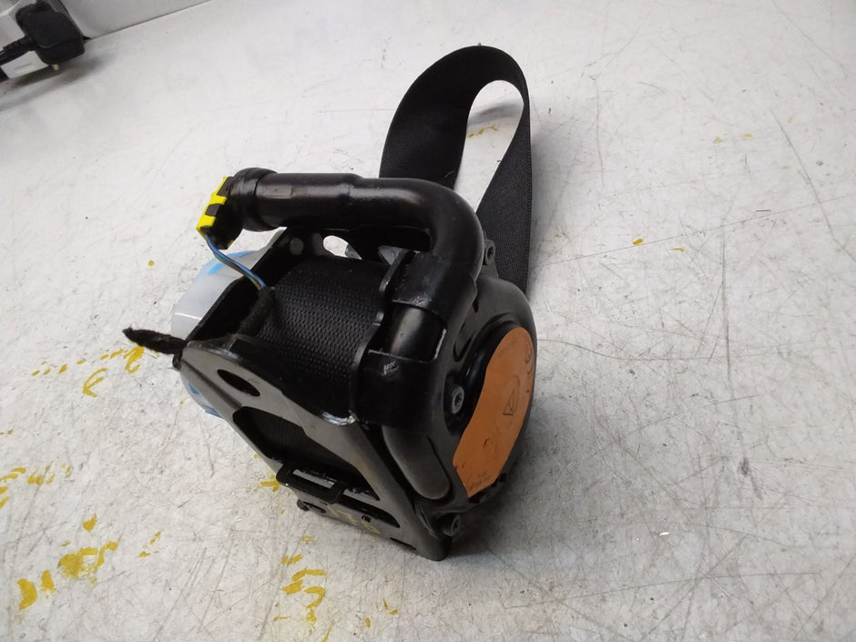 MERCEDES A CLASS W176 REAR L / R SIDE SEAT BELT A1768602385 FMS171 NSR OSR