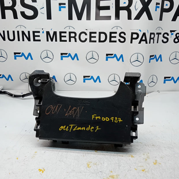 MITSUBISHI OUTLANDER MK3 KNEE AIR SRS BAG RIGHT DRIVER SIDE 7030A-31754 FM00987