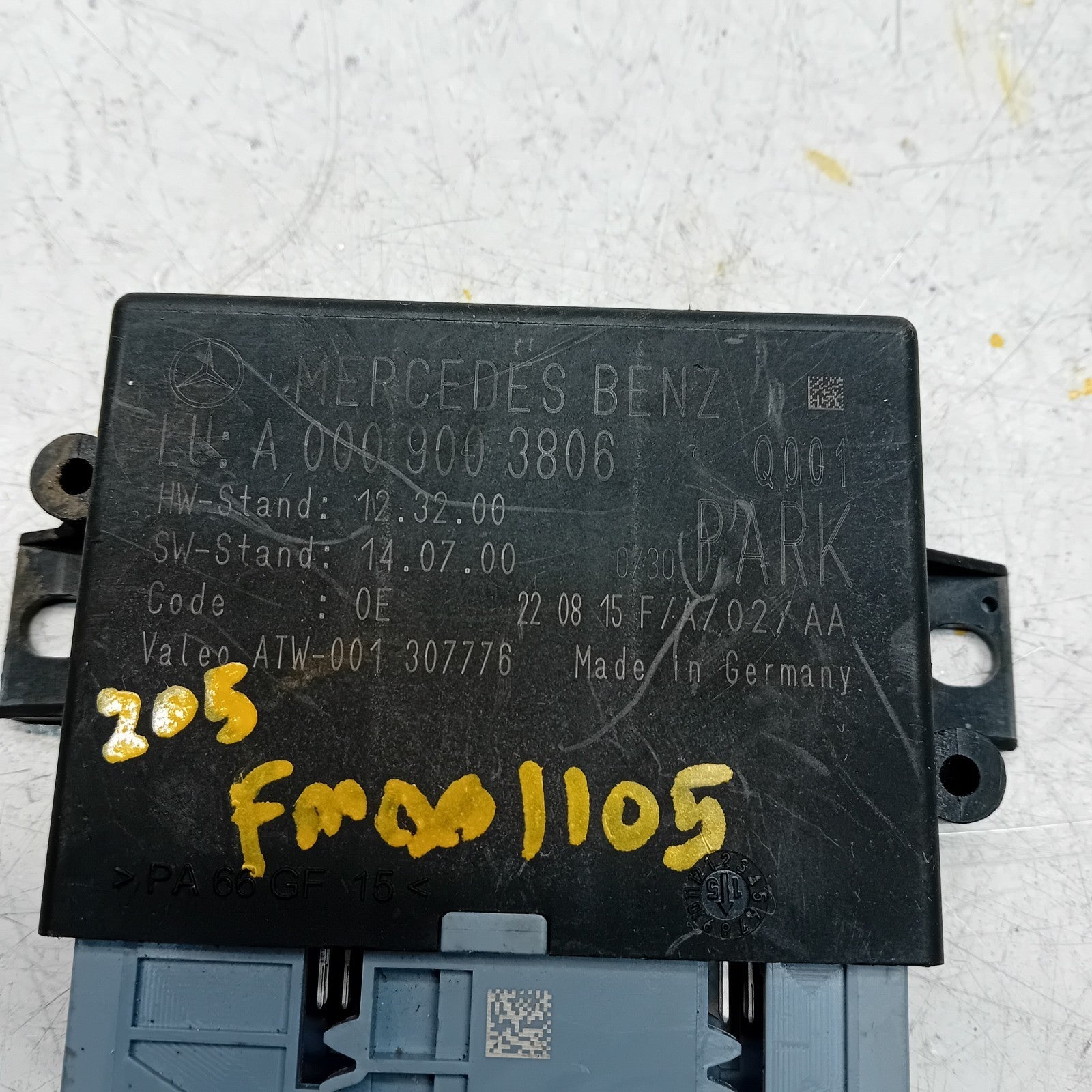 MERCEDES C-CLASS PARKING SENSOR CONTROL MODULE W205 A0009003806 FM001105