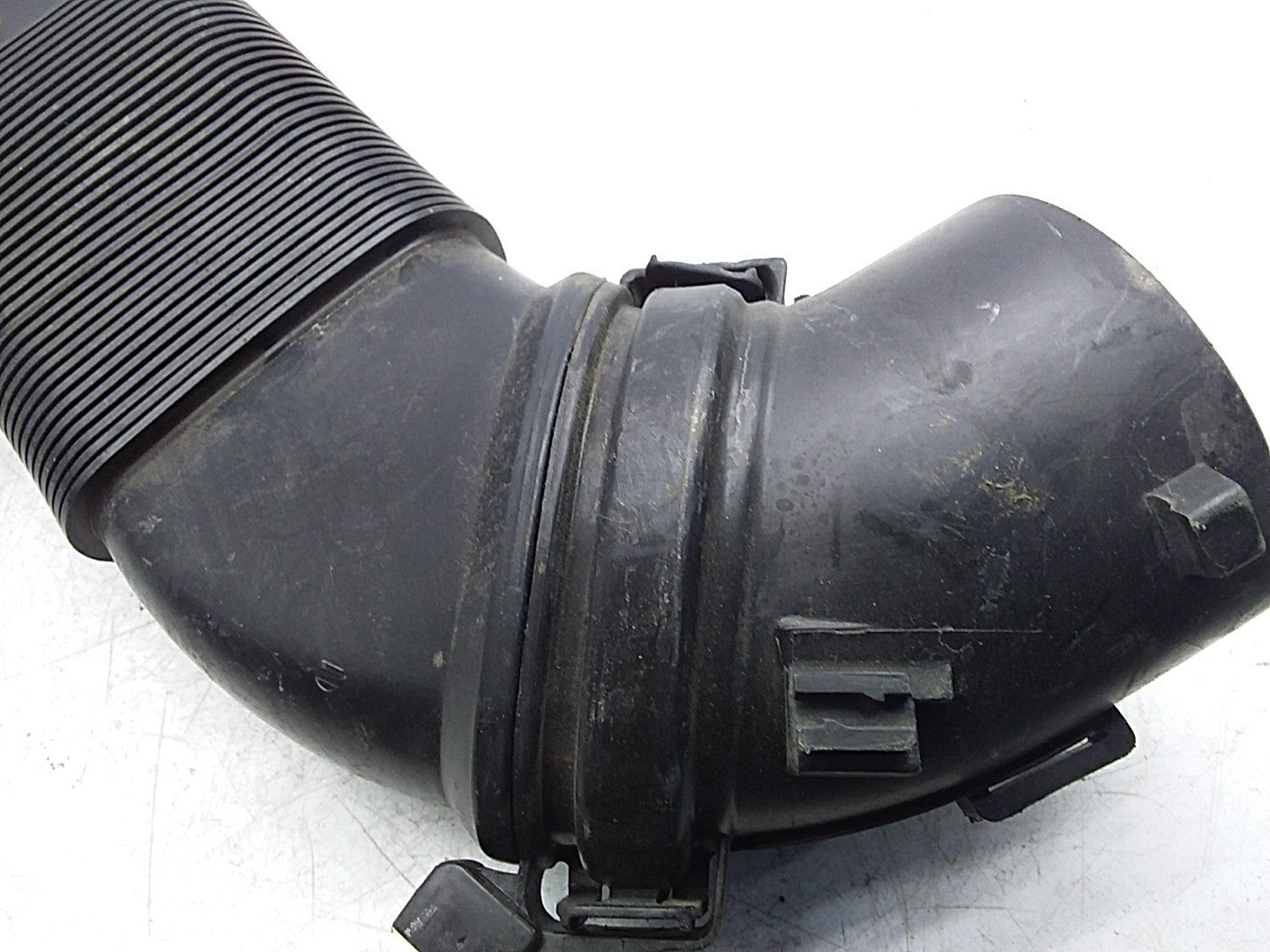 MERCEDES BENZ C-CLASS W205 AIR INTAKE TUBE A6510903242 FMI48