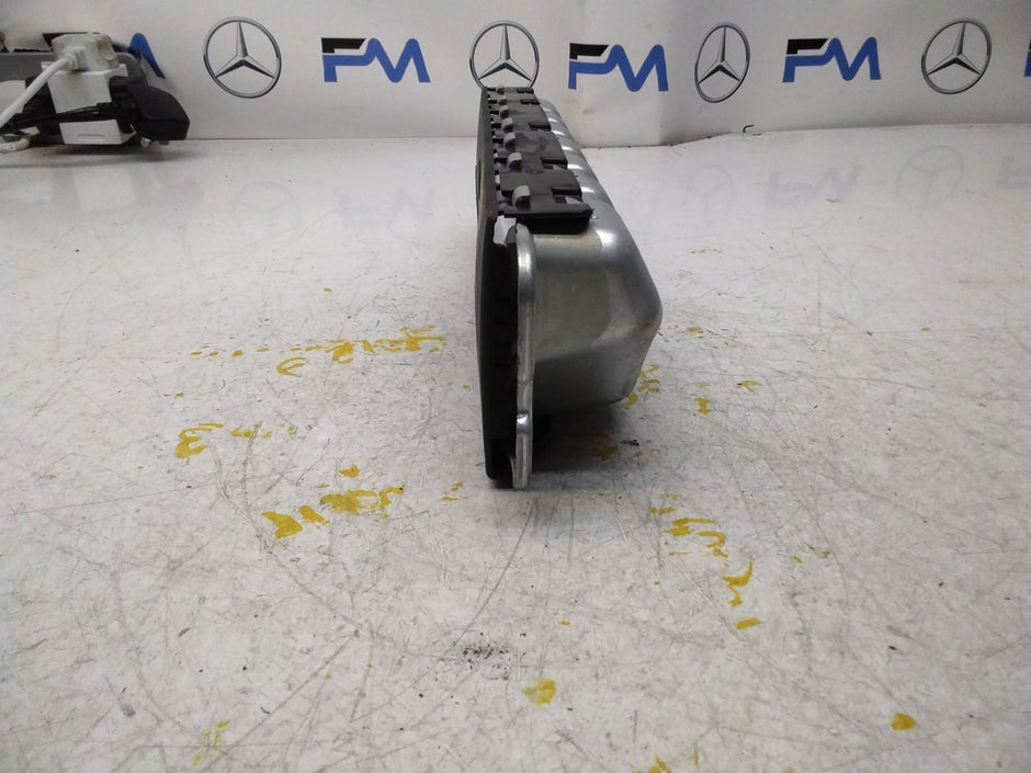 2018 MERCEDES BENZ A-CLASS W213 DRIVER SIDE KNEE AIRBAG A2138600302 FM00736