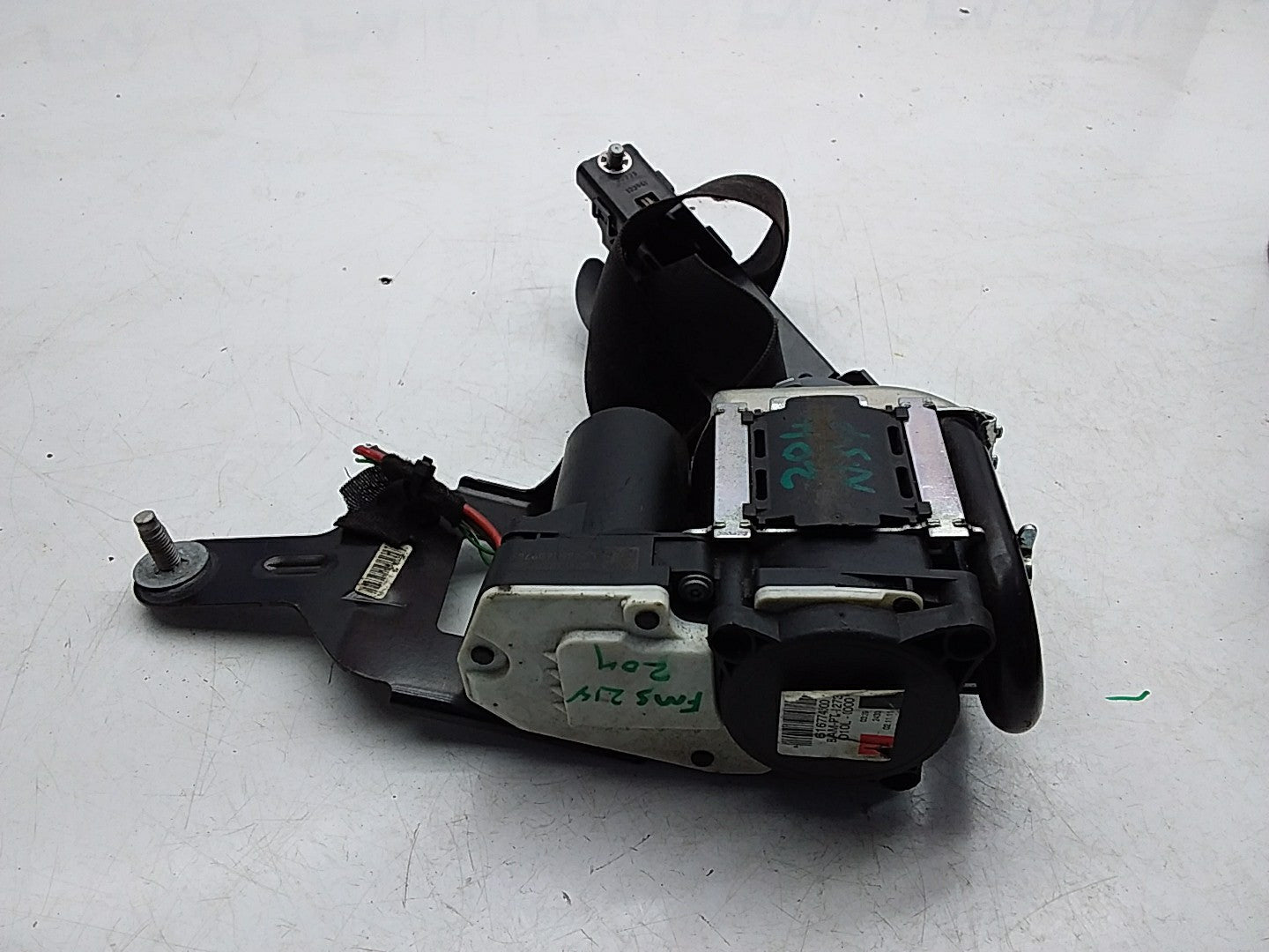 MERCEDES C-CLASS W204 SEAT BELT FRONT LEFT PASSENGER SIDE A2048602385 FMS218 NSF