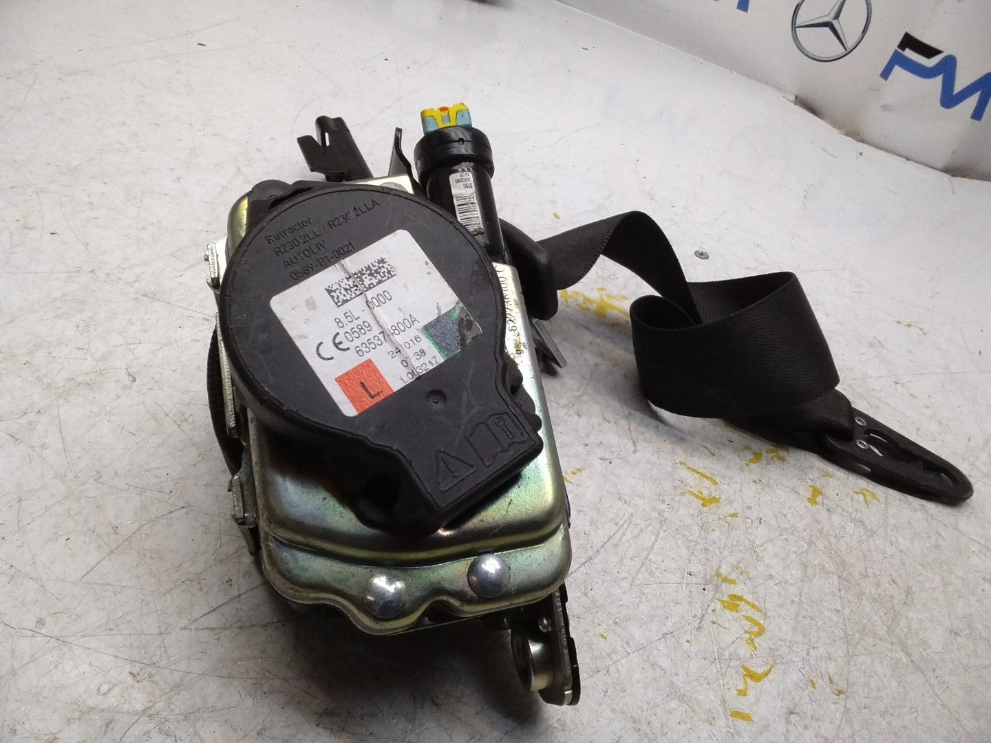MERCEDES C CLASS SEAT BELT FRONT LEFT PASSENGER SIDE A2058600185 FMS293 NSF