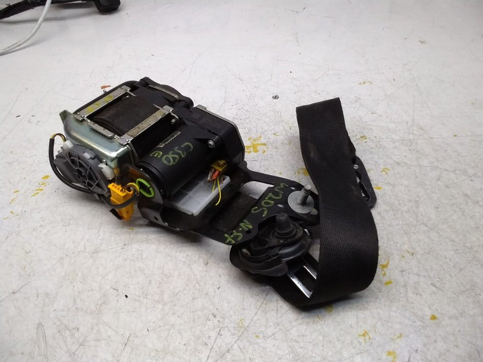 MERCEDES BENZ W205 C CLASS FRONT LEFT SEAT BELT A2058606300 FMS343 NSF