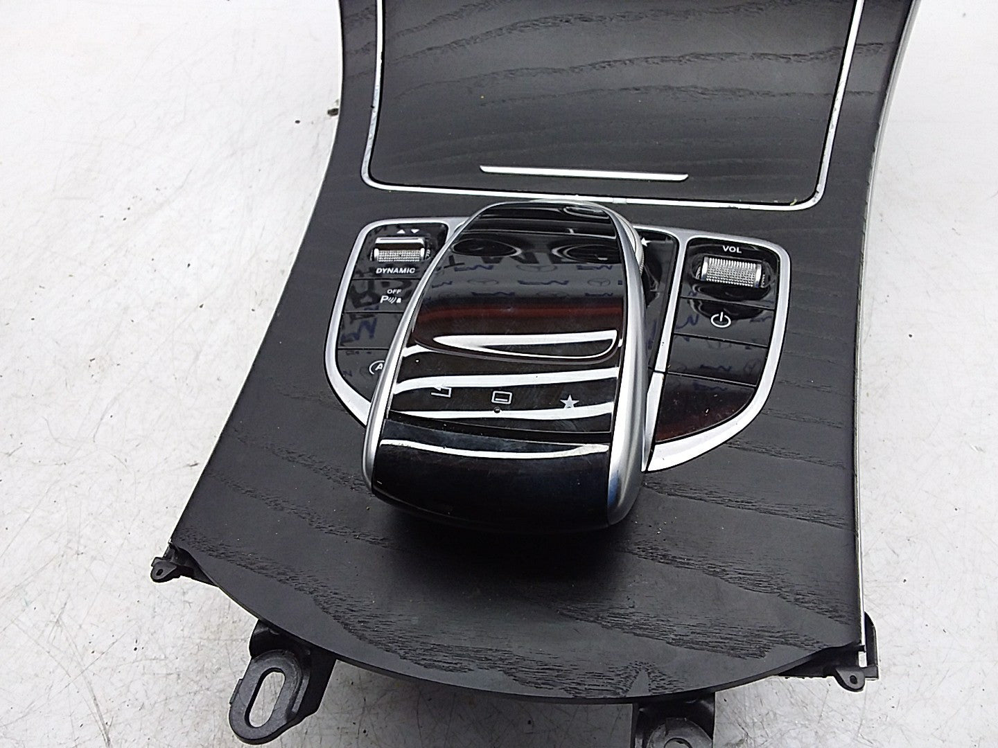 2014 ONWARDS MERCEDES C-CLASS W205 CENTRE  CONSOLE  A2056800210 FMK23