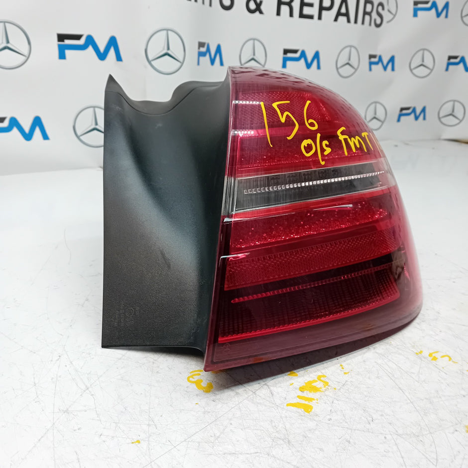 MERCEDES GLA W156 DRIVER SIDE OS REAR TAIL LIGHT A1569069800 2019 FMT167