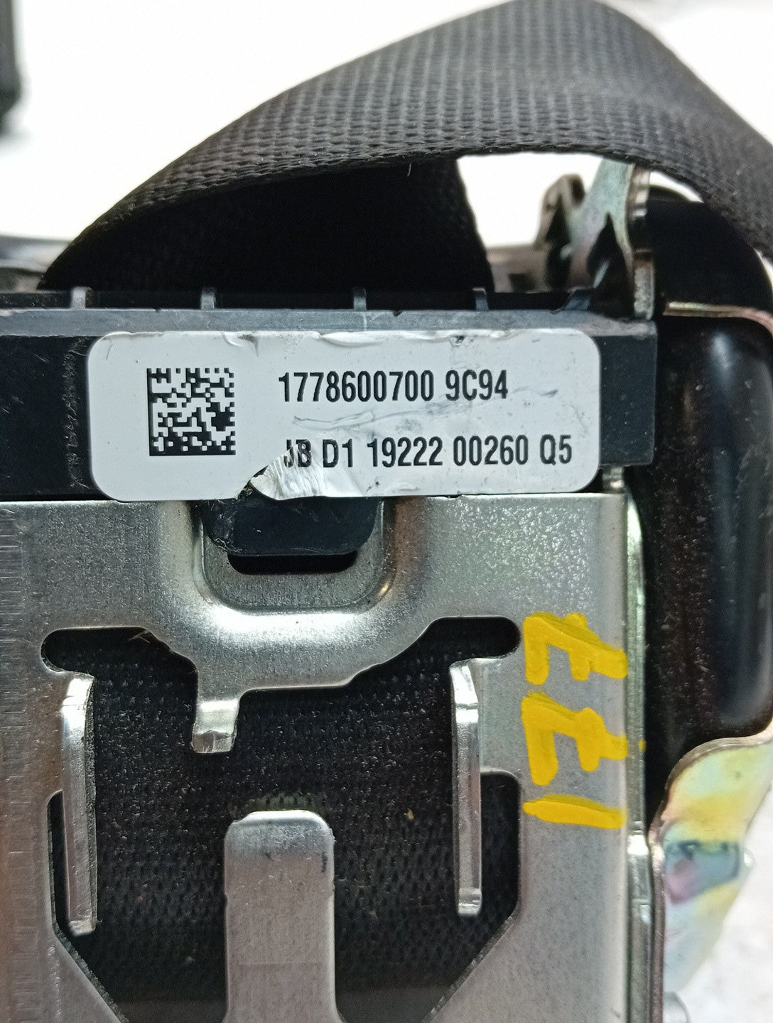 MERCEDES A CLASS  FRONT LEFT SEAT BELT WITH PRETENSIONER A1778600700 FMS71 NSF