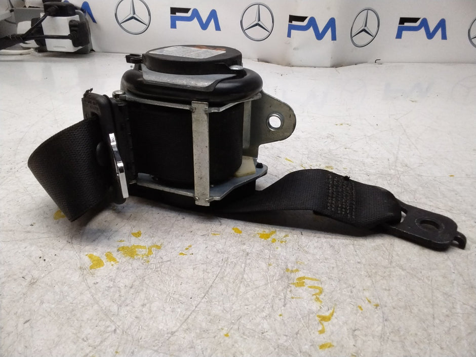 MERCEDES E CLASS SEAT BELT REAR RIGHT AND LEFT A2078602385 C207 FMS452 NSR OSR