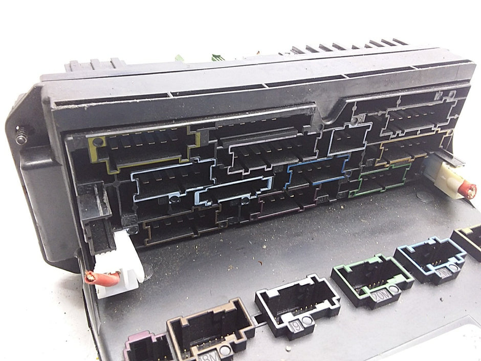 MERCEDES BENZ E-CLASS W12 2009-2016 FUSE RELAY BOX  A2129005812 FMF127