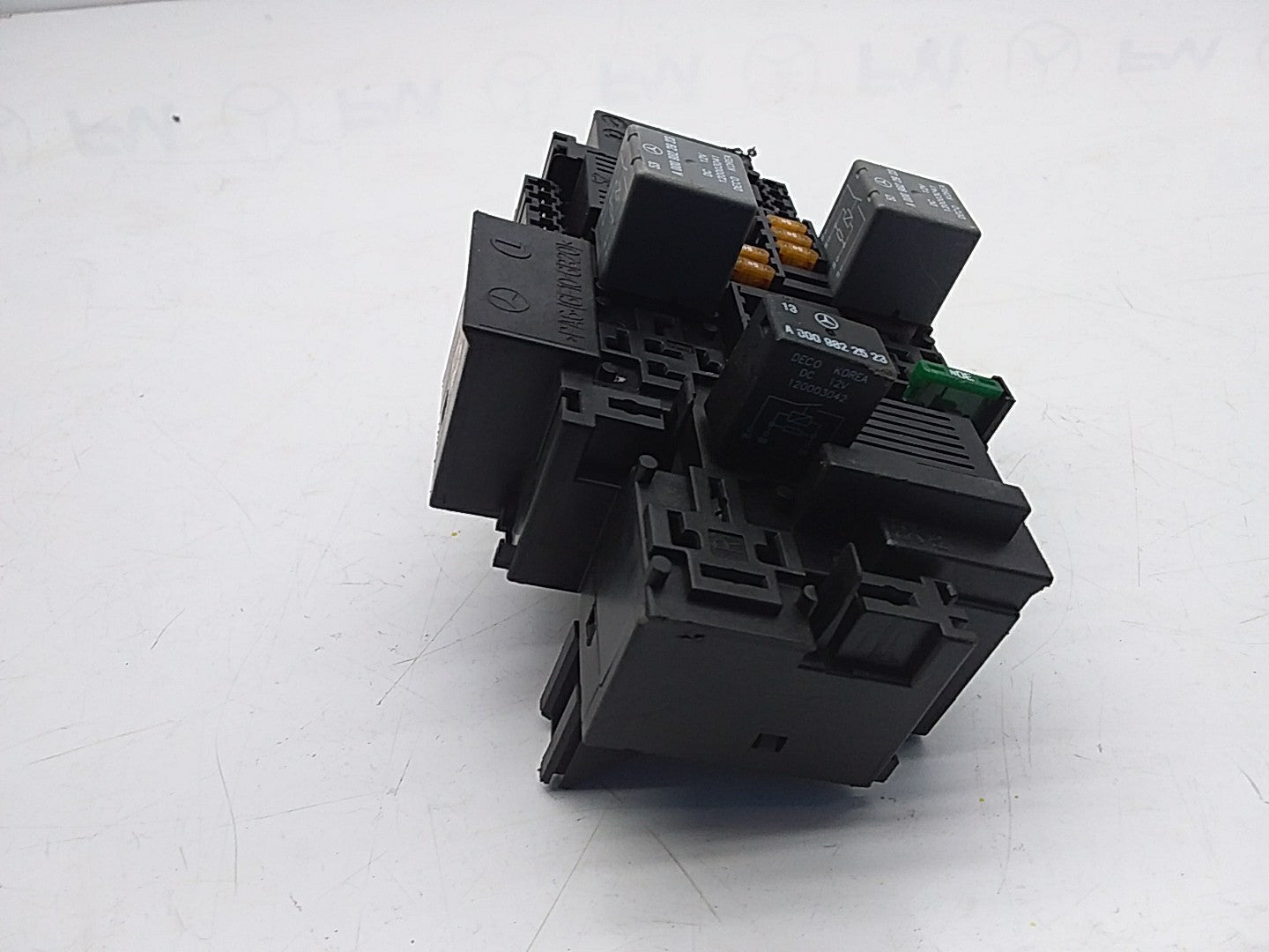 MERCEDES BENZ S-CLASS W222 FUSE BOX RELAY  A2229063202 FMF74