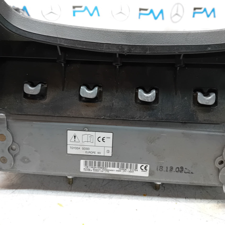 MITSUBISHI OUTLANDER MK3 KNEE AIR SRS BAG RIGHT DRIVER SIDE 7030A-31754 FM00992