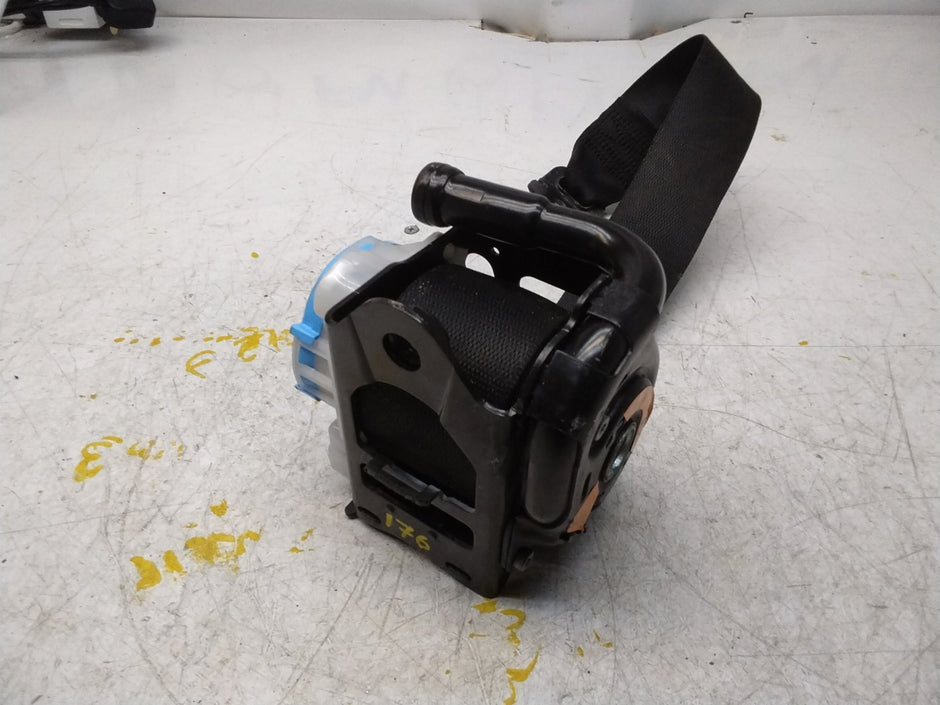 MERCEDES A CLASS W176 REAR L / R SIDE SEAT BELT A1768602385 FMS166 NSR OSR