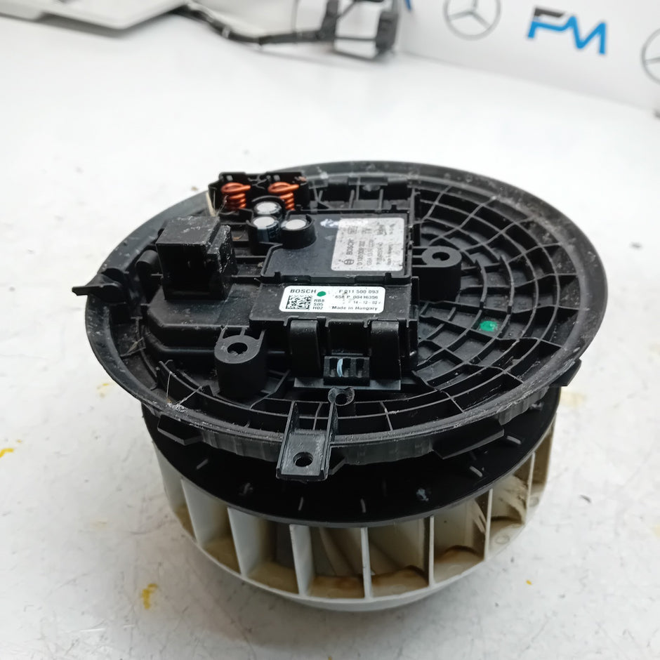 MERCEDES BENZ W205 C-CLASS INTERIOR BLOWER HEATER FAN 0130309002 FM00968