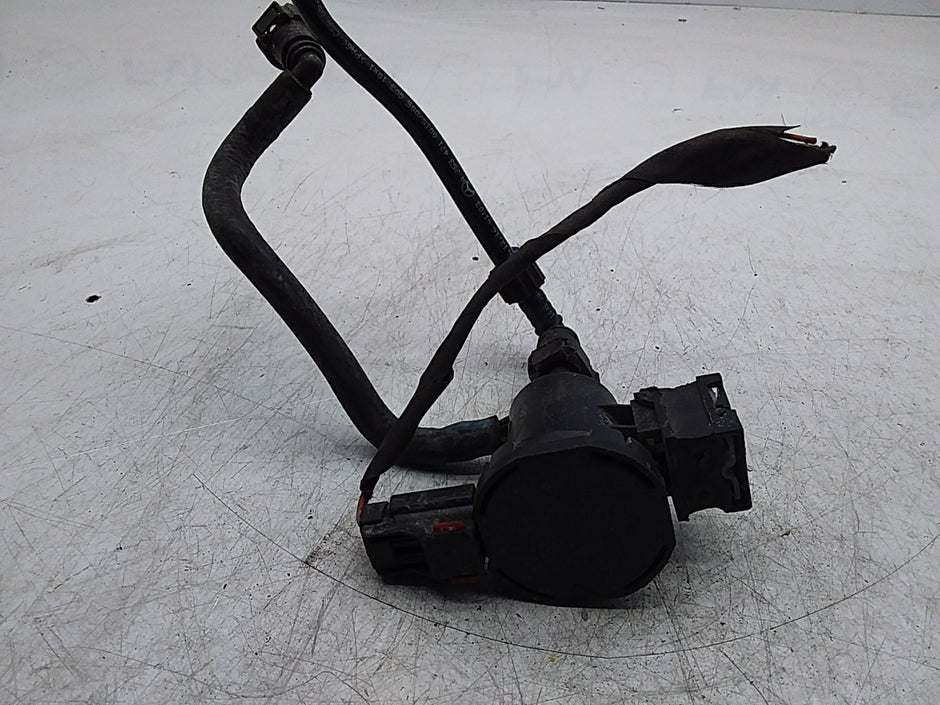 MERCEDES BENZ E-CLASS PURGE VALVE W207 E200 COUPE PURGE VALVE  A0014760532 FMR14
