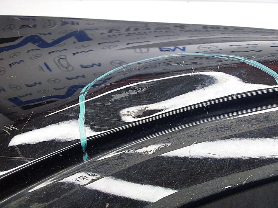 MERCEDES BENZ GLA W156 OS RIGHT DRIVER SIDE WINGS A1568810214 FMW02 (DAMAGED)