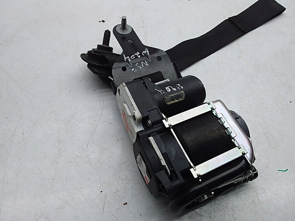 MERCEDES C-CLASS W204 SEAT BELT FRONT LEFT PASSENGER SIDE A2048601985 FMS213 NSF