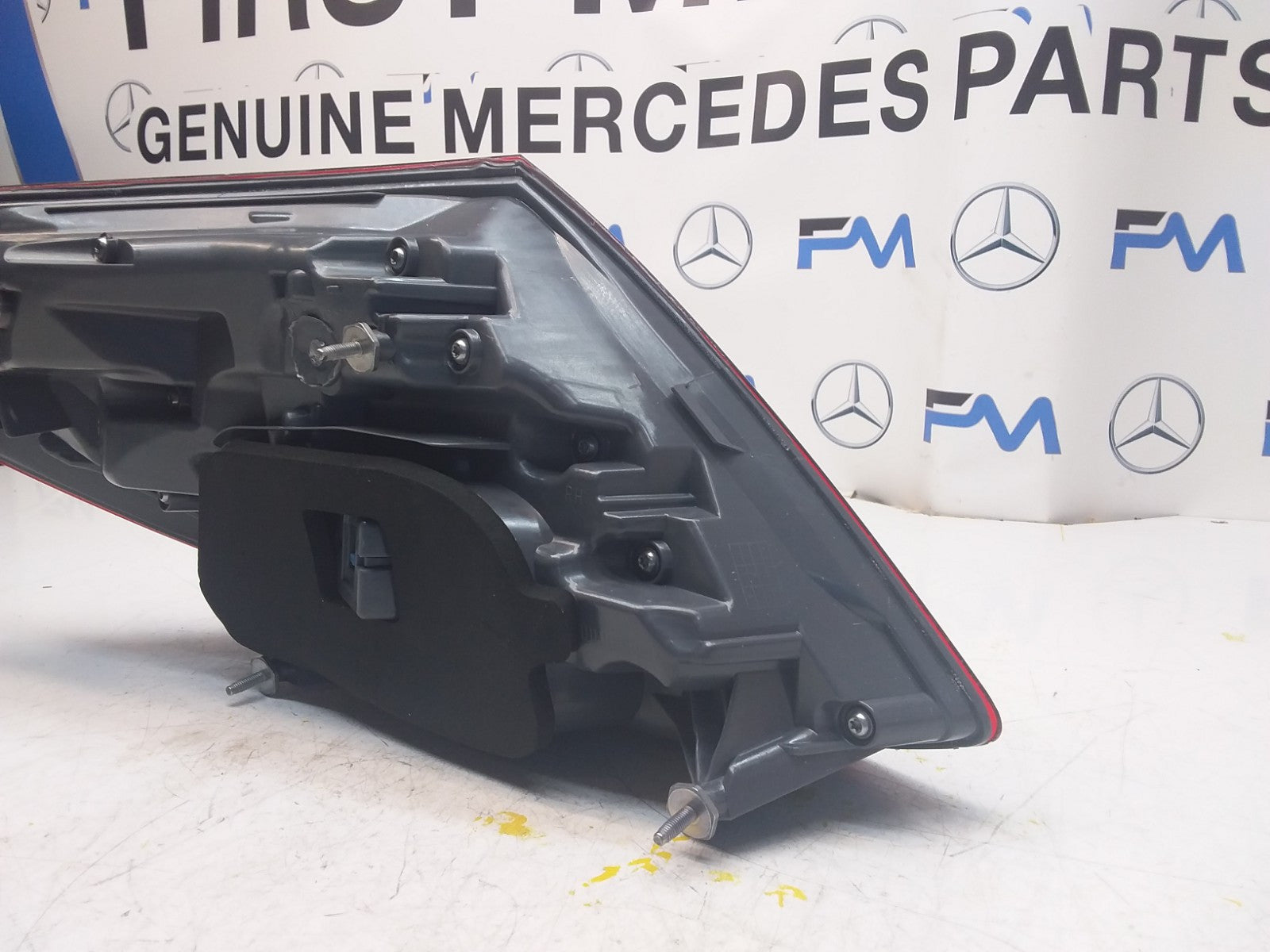 MERCEDES E-CLASS W213 DRIVER SIDE OS REAR TAIL LIGHT FMT96