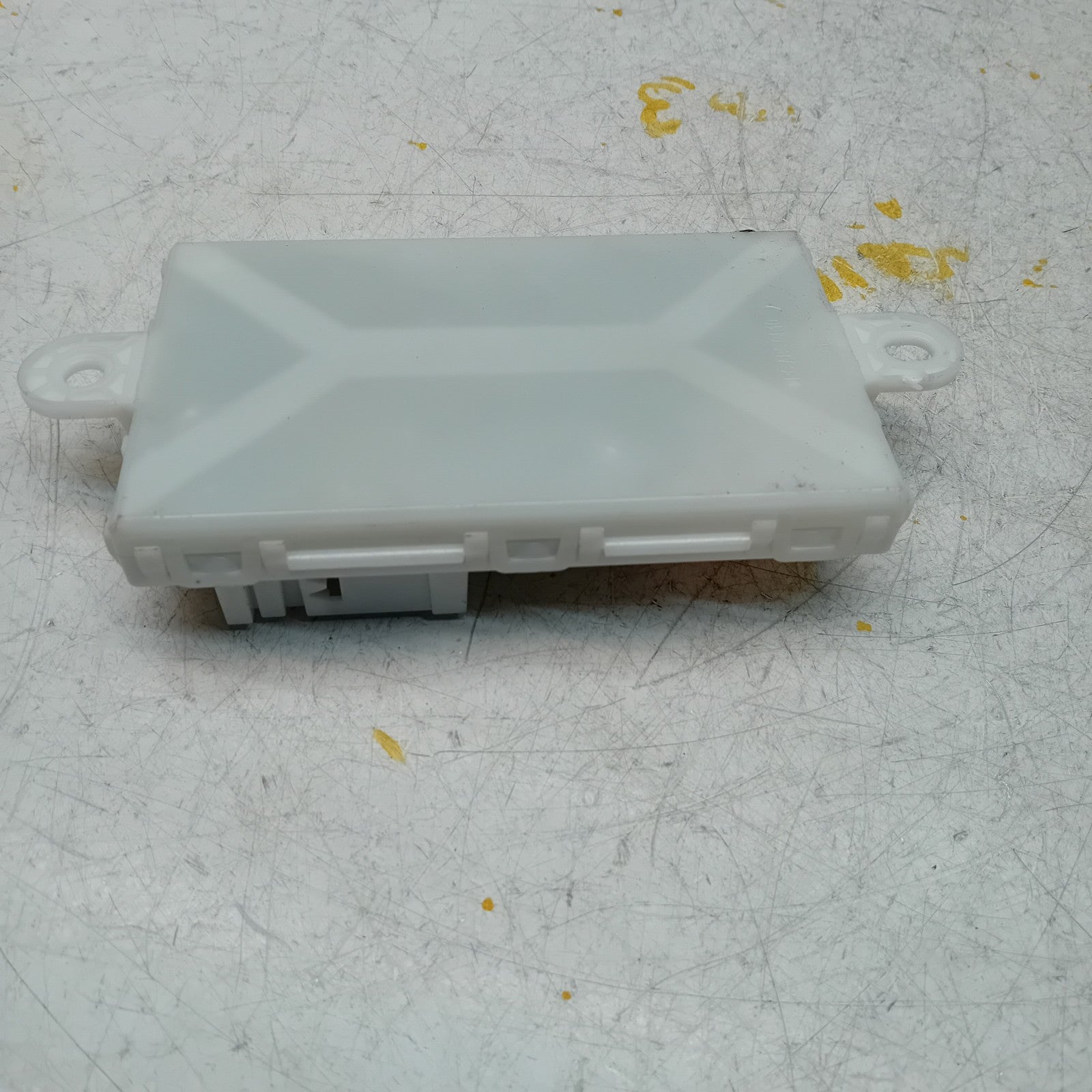 MERCEDES BENZ S-CLASS KEYLESS GO CONTROL UNIT W222 A2229000016 FM00860
