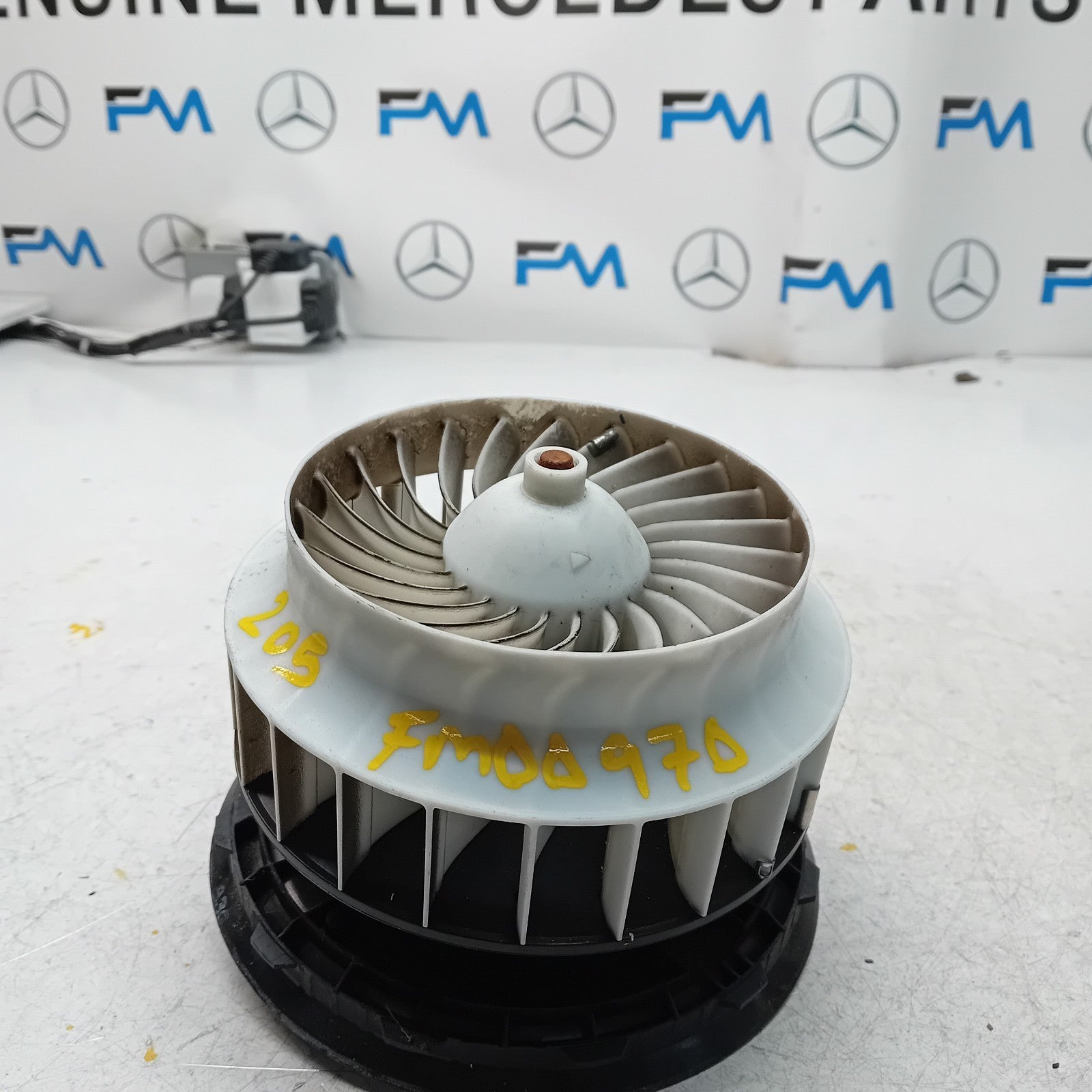 MERCEDES BENZ W205 C-CLASS INTERIOR BLOWER HEATER FAN 0130309002 FM00970