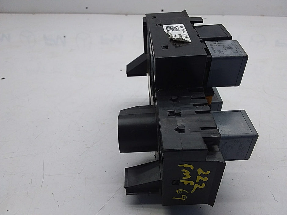 MERCEDES BENZ S-CLASS W222 FUSE BOX RELAY  A2229063302 FMF69