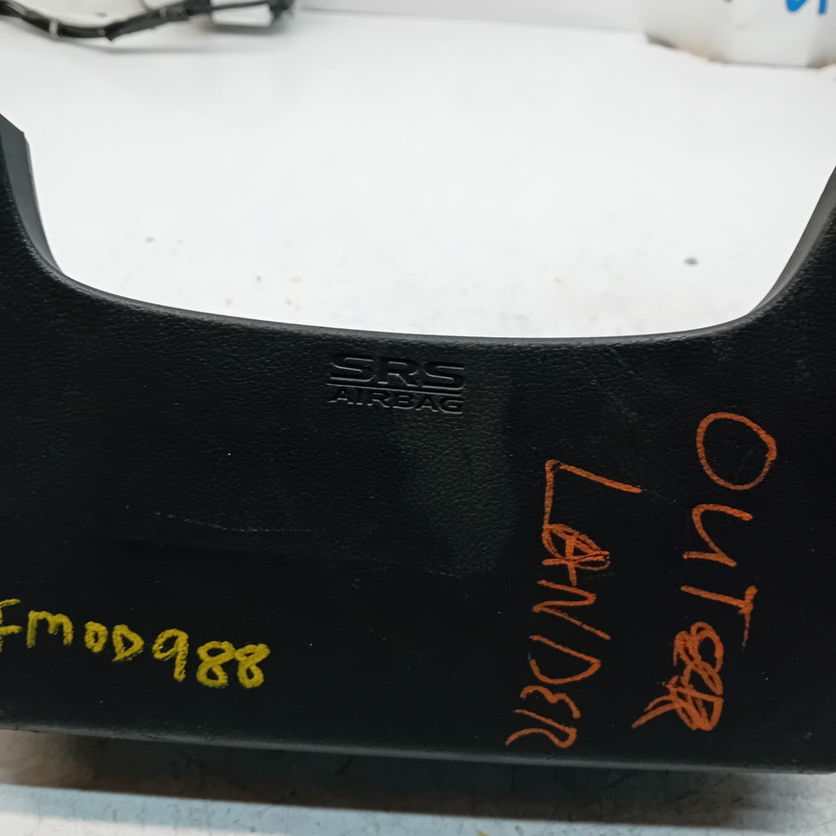 MITSUBISHI OUTLANDER MK3 KNEE AIR SRS BAG RIGHT DRIVER SIDE 7030A-31754 FM00988