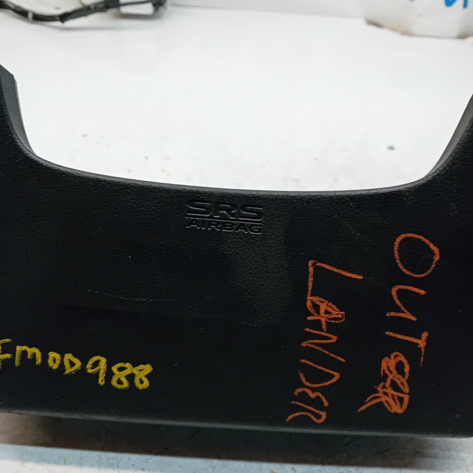 MITSUBISHI OUTLANDER MK3 KNEE AIR SRS BAG RIGHT DRIVER SIDE 7030A-31754 FM00988