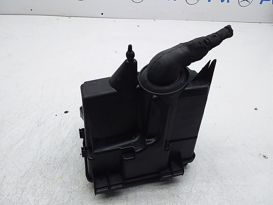 Mercedes C-CLASS  W205 Fuse Relay Junction Box A2059981301 FMF144