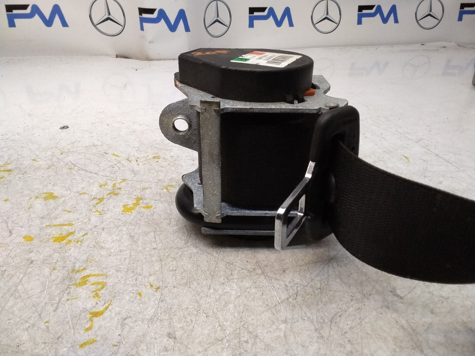 MERCEDES E CLASS SEAT BELT REAR RIGHT AND LEFT A2078602385 C207 FMS454 NSR OSR