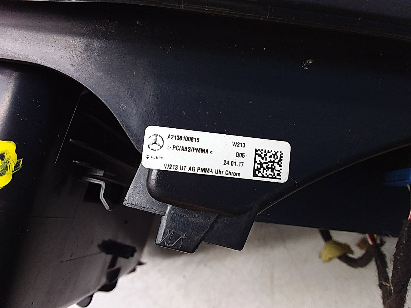 2016-2019 MERCEDES E CLASS W213 CENTRE  CONSOLE  A2138100815 FMK08