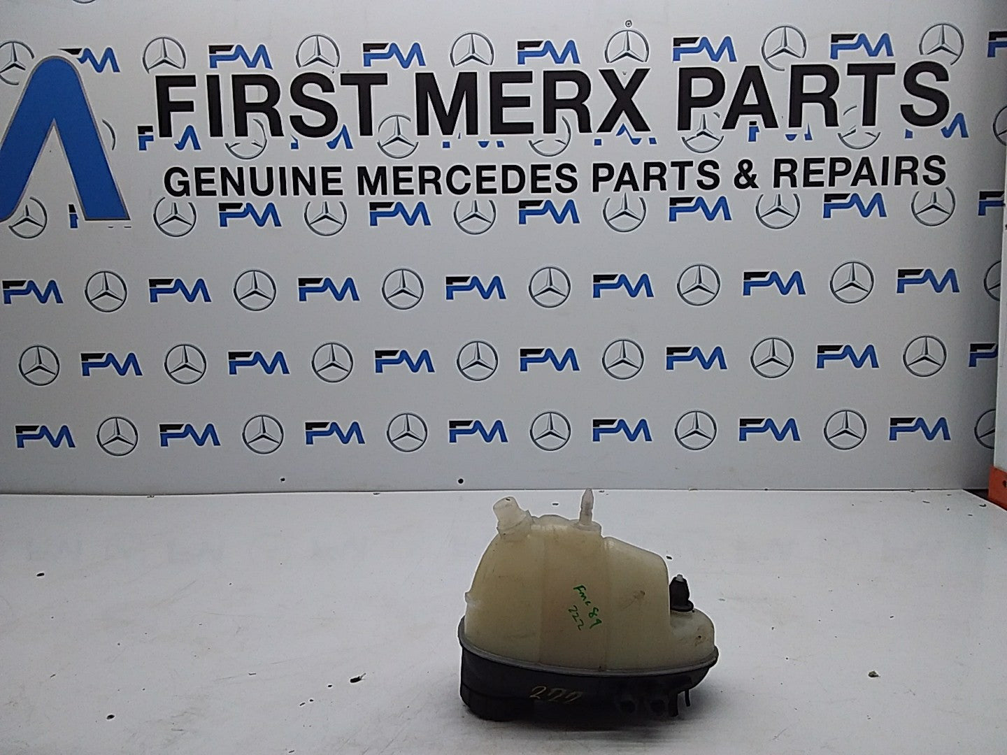 MERCEDES BENZ S-CLASS W222 COOLANT EXPANSION TANK 2014 ONWARDS A2225000849 FMC89