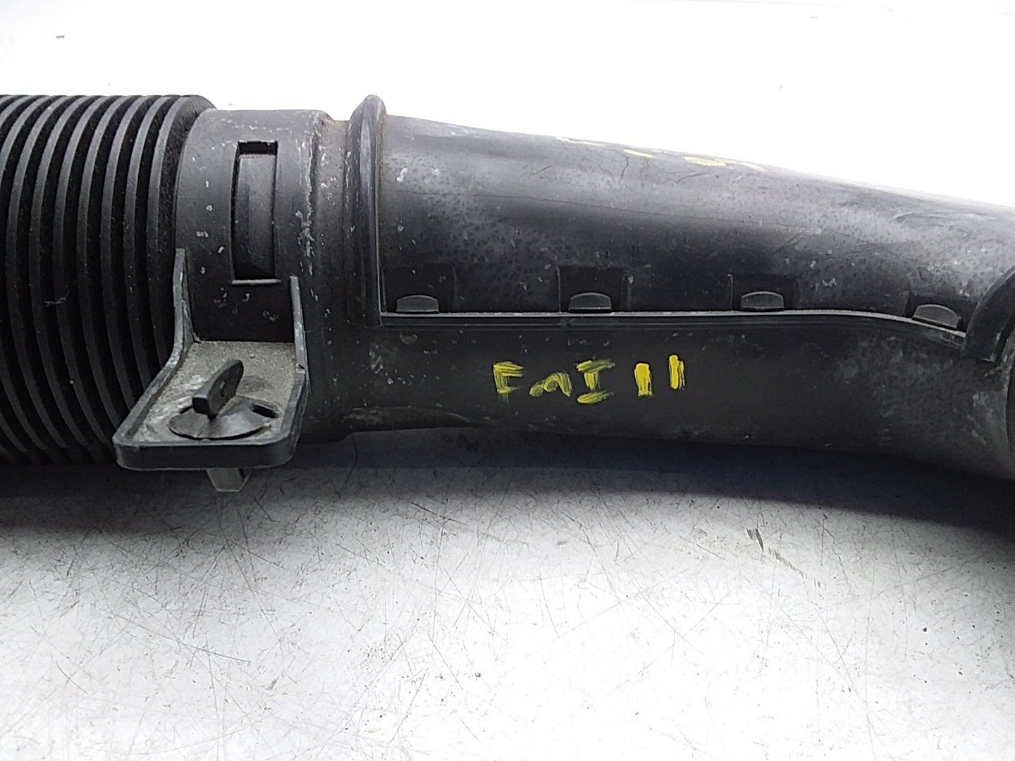 MERCEDES BENZ E-CLASS W212 AIR INTAKE TUBE A6510903437 FMI11