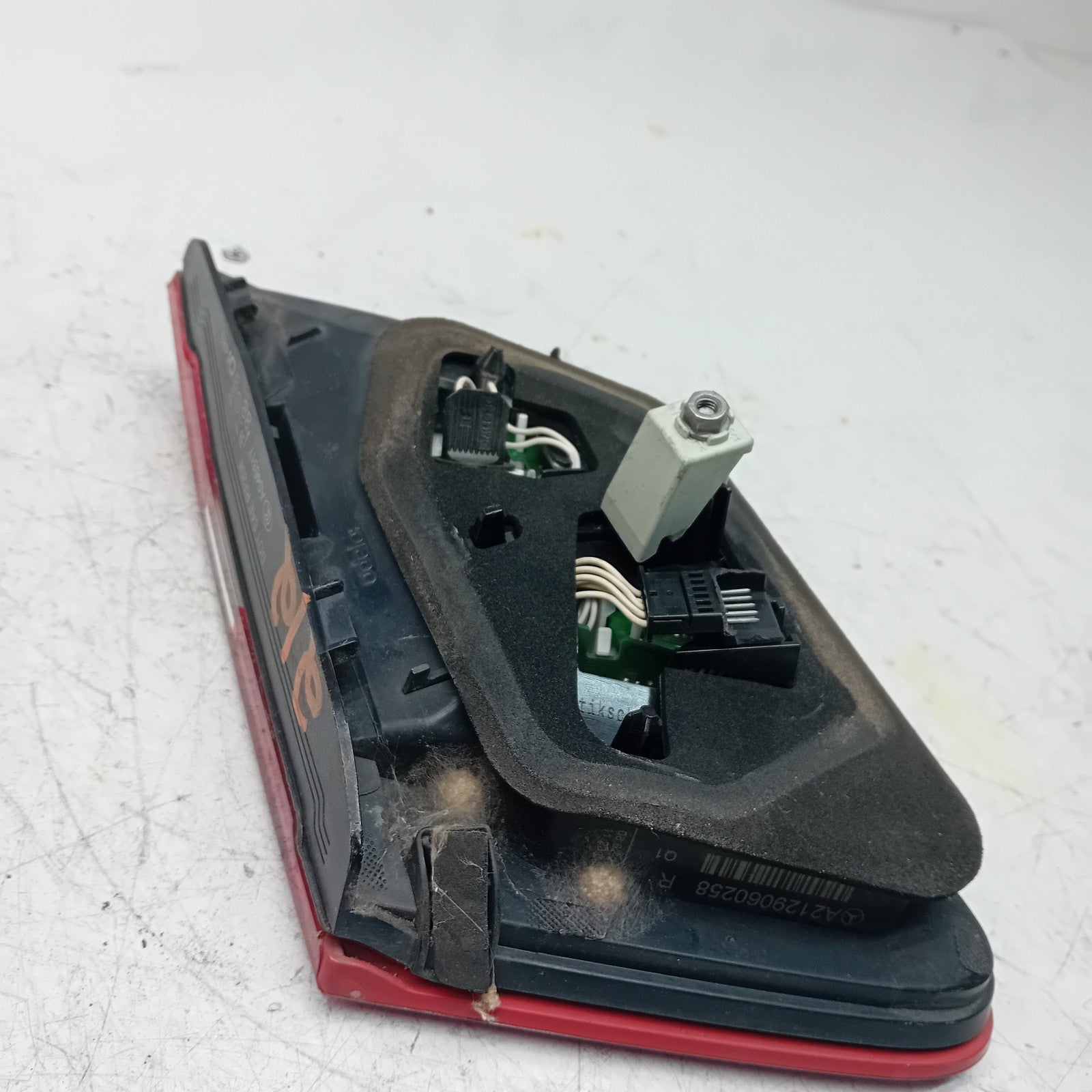 MERCEDES E-CLASS W212 DRIVER SIDE OS REAR TAIL LIGHT A2129060258 2012 FMT126