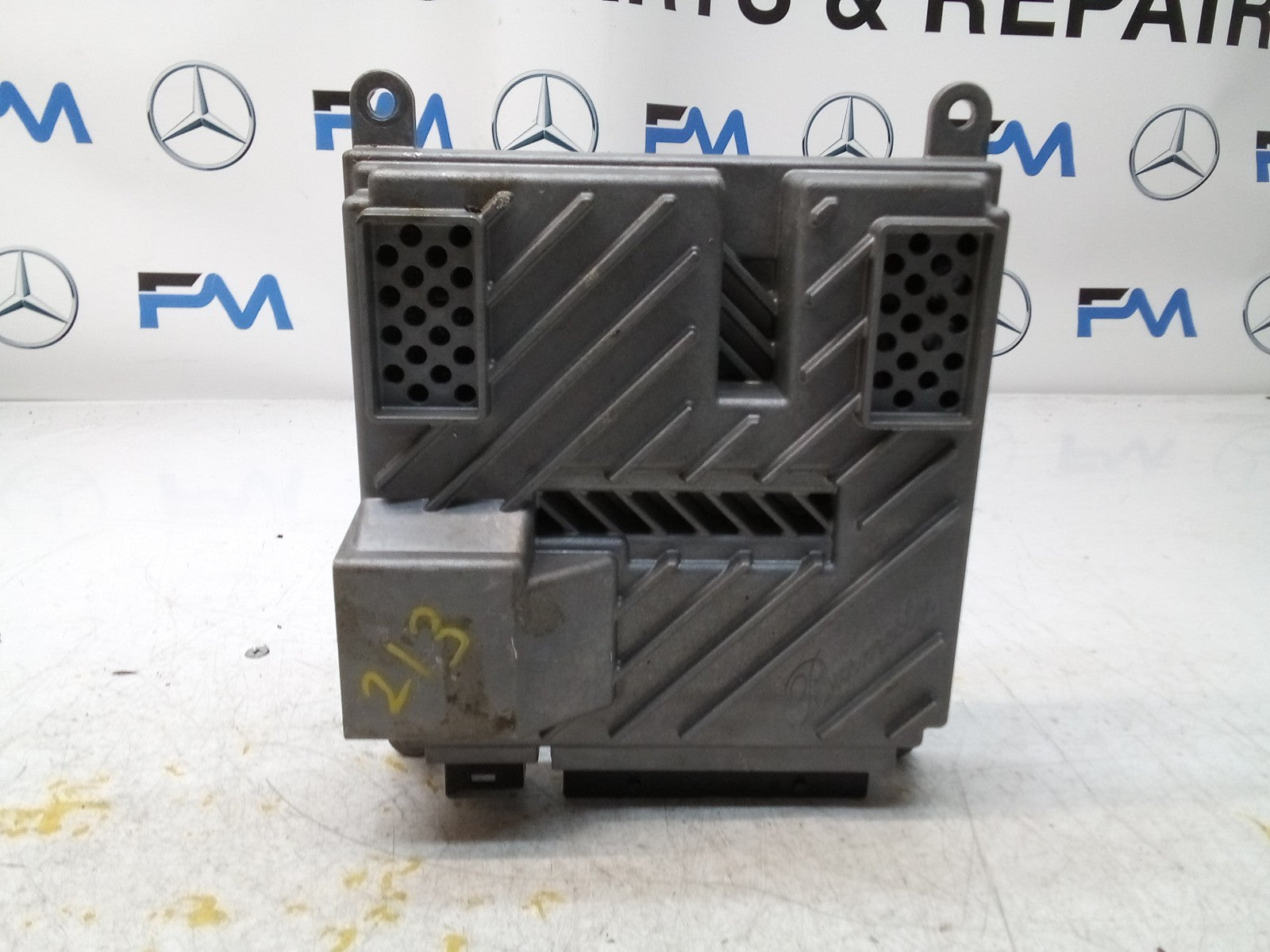 MERCEDES BENZ E-CLASS W213 SOUND SYSTEM AMPLIFIER A2139003822 FM00800