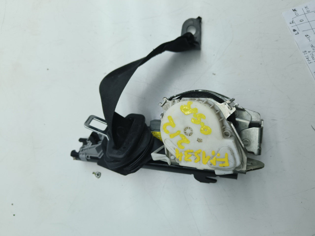 MERCEDES BENZ E-CLASS W212 DRIVER SIDE FRONT SEAT BELT A2128600286 OSF FMS34