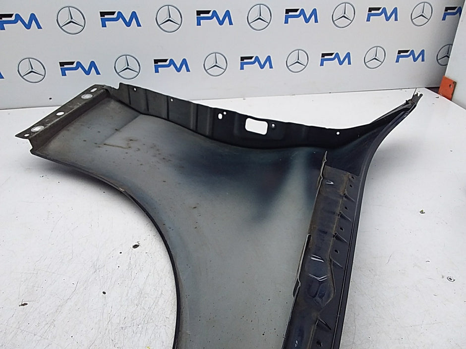 MERCEDES  C-CLASS W205 NS LEFT PASSENGER SIDEWINGS A2058810101 FMW08 (DAMAGED)