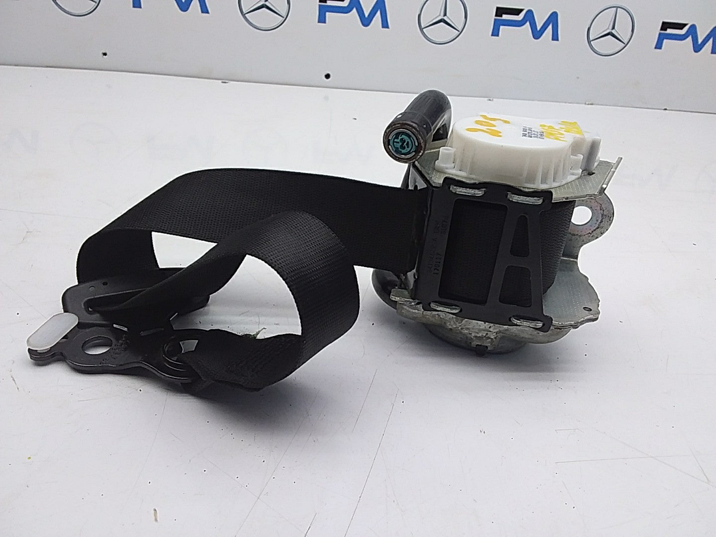 MERCEDES BENZ W205 C CLASS DRIVER REAR SIDE BELT RIGHT OSR A2058600685 FMS7