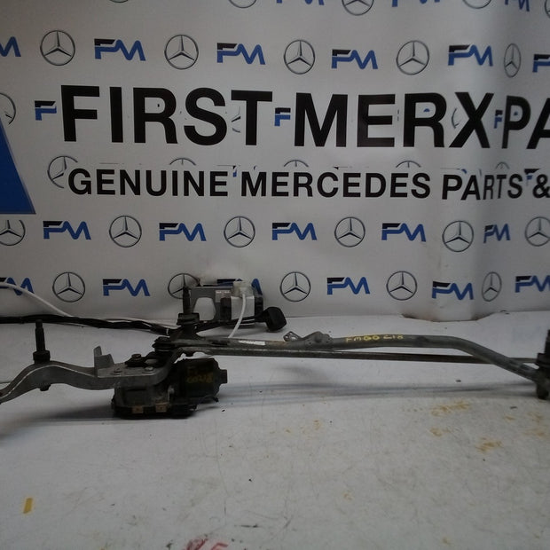 MERCEDES-BENZ C CLASS W205 FRONT WIPER MOTOR WITH LINKAGE A2059600940 FM00218