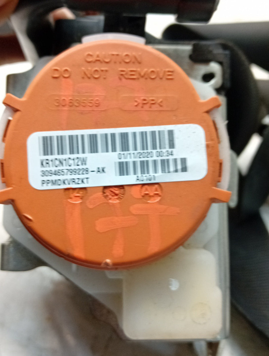 MERCEDES A CLASS  FRONT LEFT SEAT BELT WITH PRETENSIONER A1778600700 FMS76 NSF