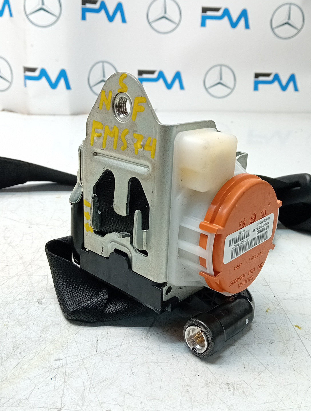 MERCEDES A CLASS  FRONT LEFT SEAT BELT WITH PRETENSIONER A1778600700 FMS74 NSF