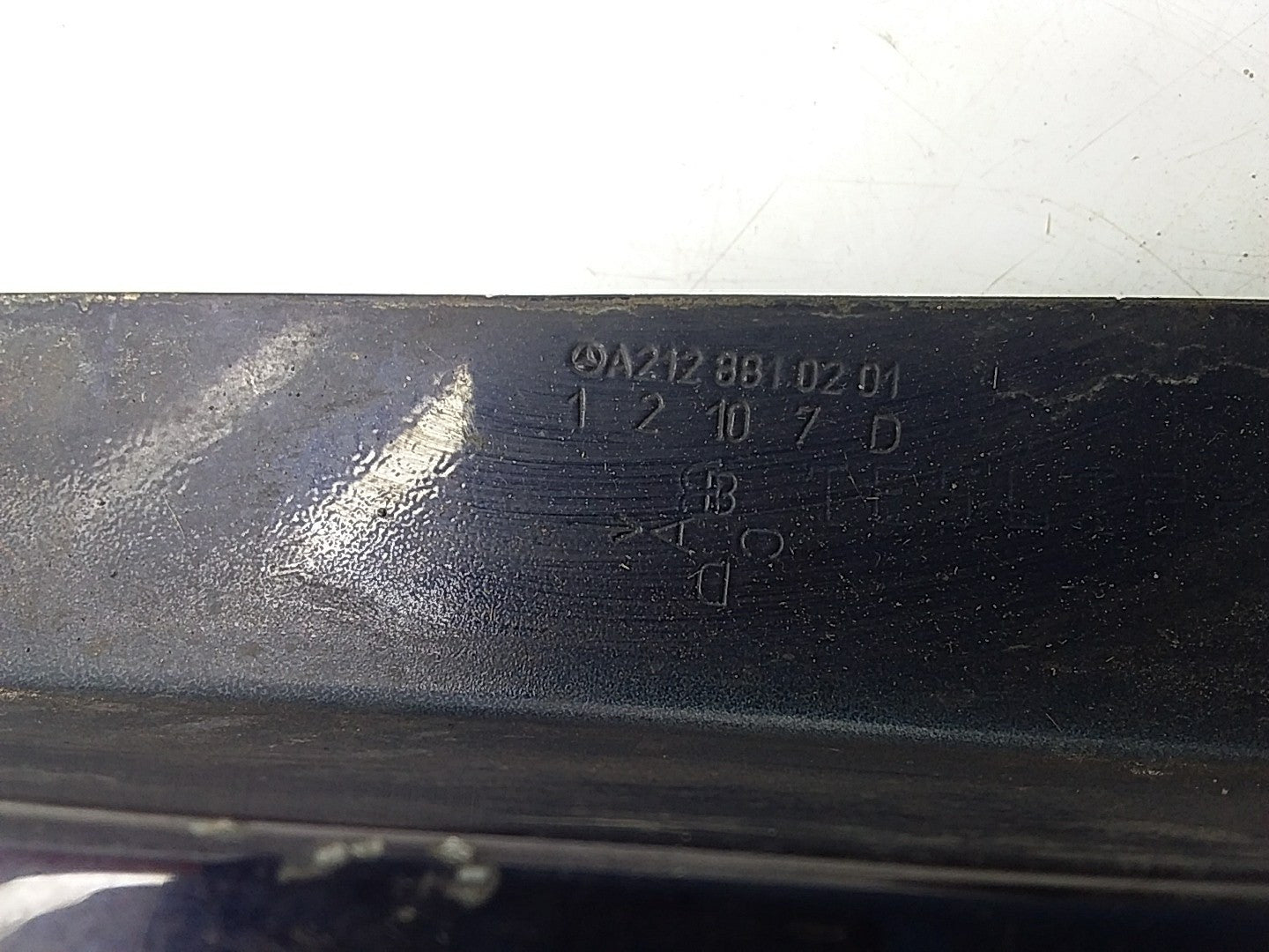 MERCEDES  E-CLASS W212 OS RIGHT DRIVER SIDE WINGS FMW24 A2128810201