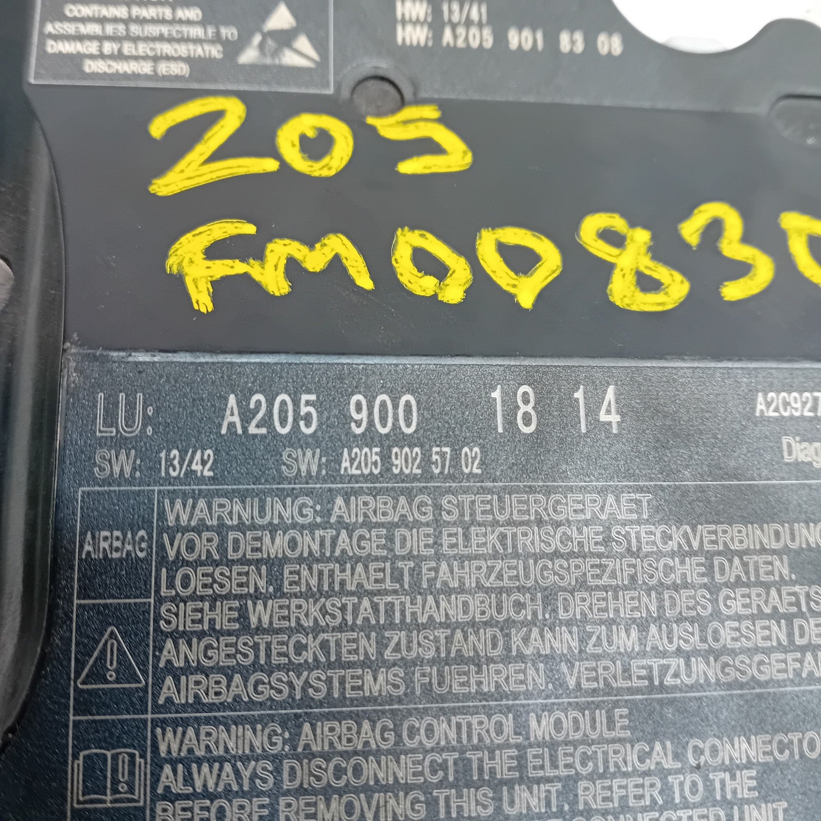 MERCEDES C-CLASS AIRBAG CONTROL MODULE W205 A2059001814 FM00830