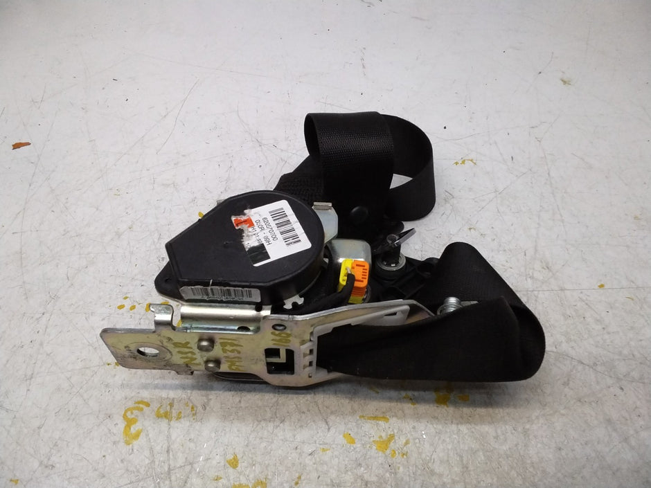 MERCEDES BENZ GLE W166 SIDE REAR SEAT BELT A1668603185 FMS371 NSR