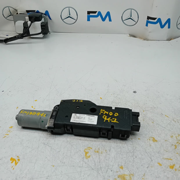 MERCEDES BENZ E-CLASS W213 2018 SUNROOF MOTOR  A2139067406 FM00942