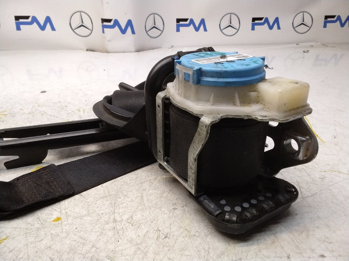 MERCEDES A CLASS W176 SEAT BELT FRONT LEFT SIDE A1768600185 FMS176 NSF