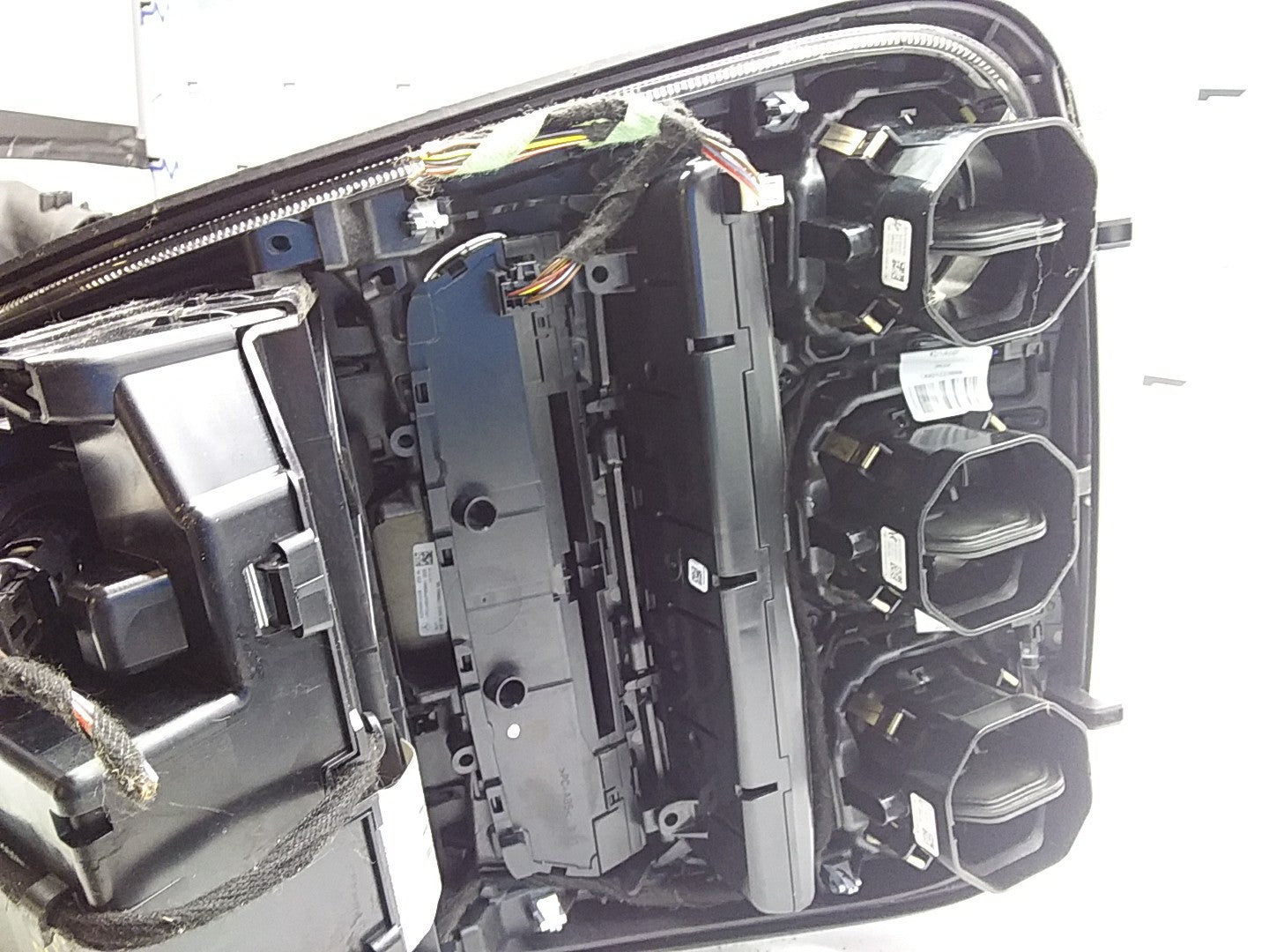 2014 ONWARDS MERCEDES C-CLASS W205 CENTRE  CONSOLE  A2056800210 FMK04